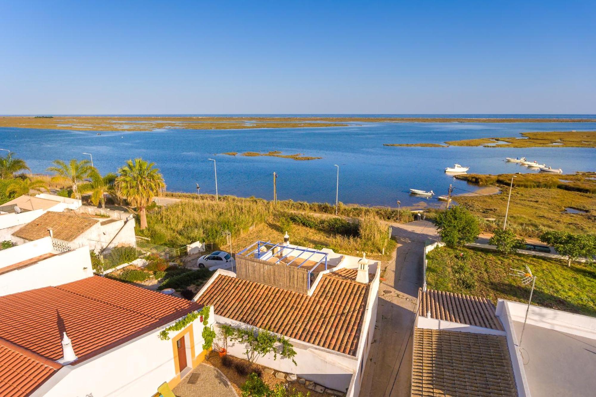 Luazinha - Lovingly Renovated Fisherman's